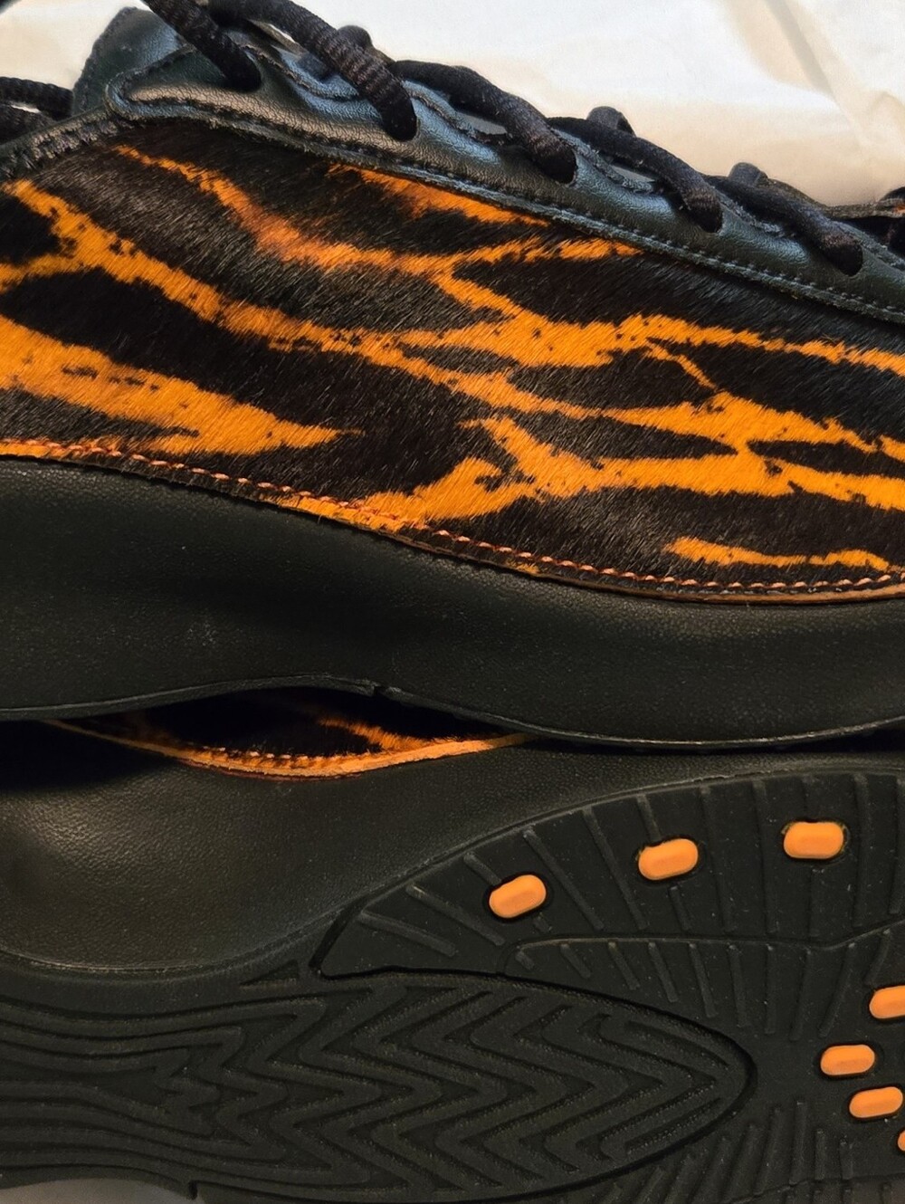 Nike Womans Black and Orange Tiger-Print Low-Top Sneakers